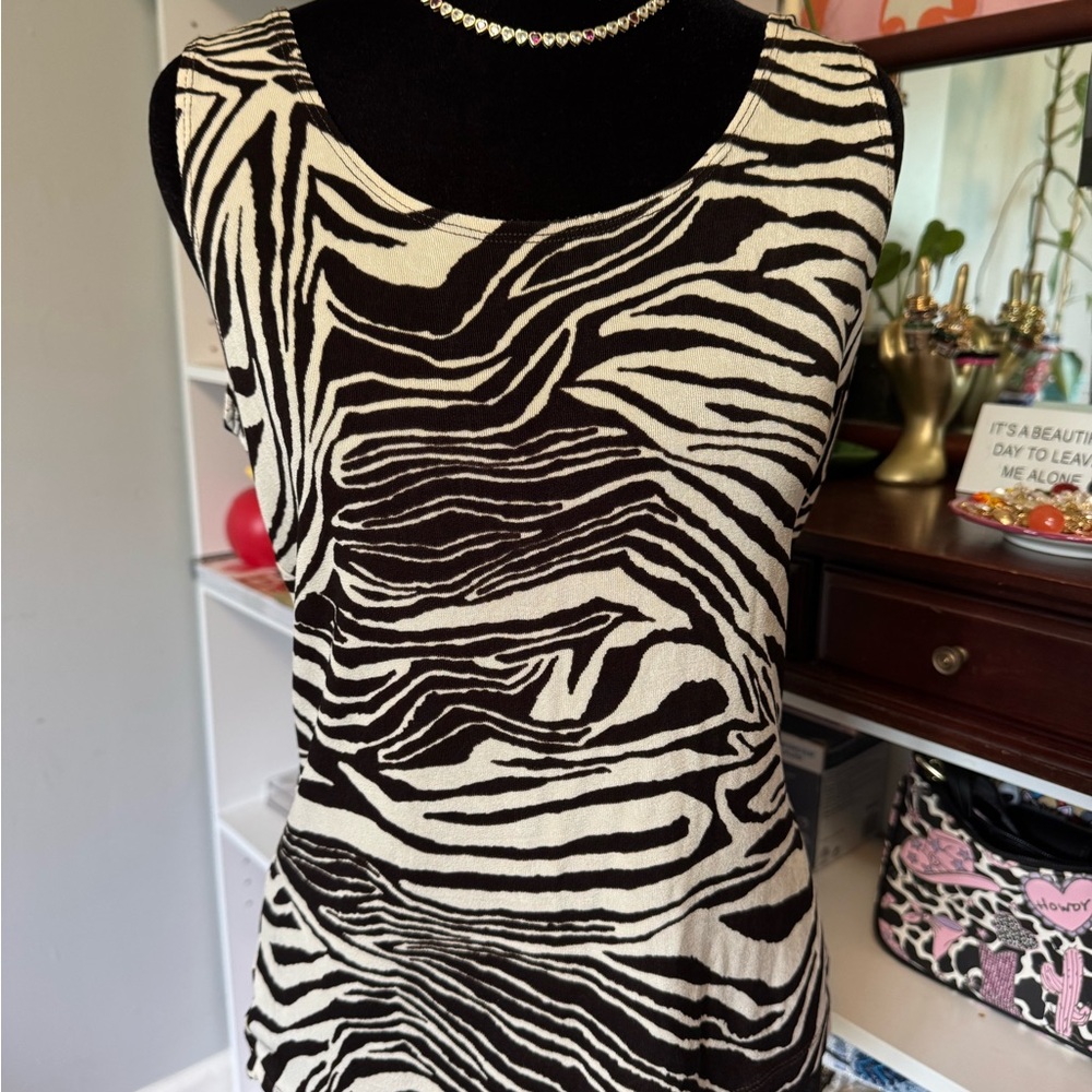 Chico's Black and White Fitted Tank Top
